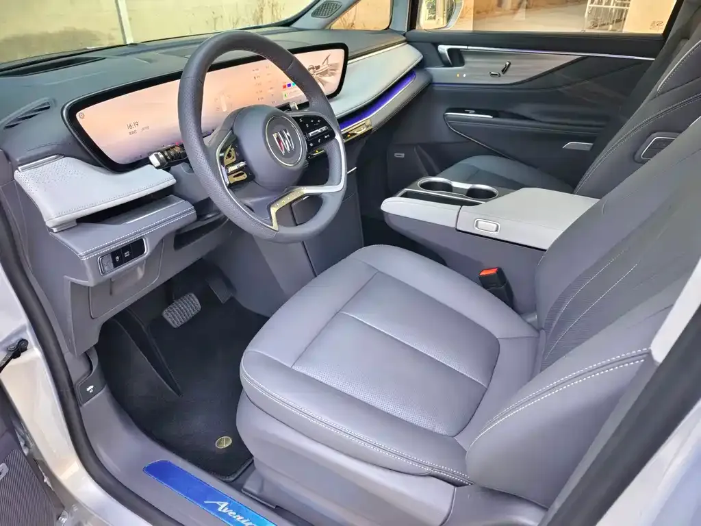 Buick GL8 2025 из CN, фото 7