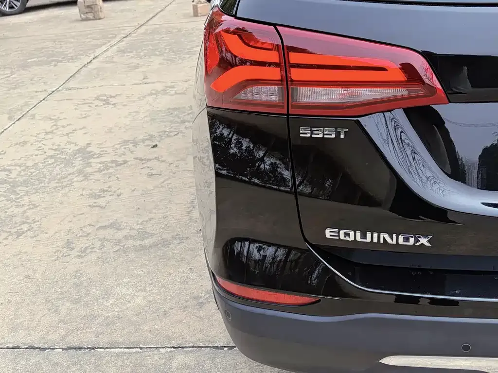 Chevrolet Equinox 2023 из CN, фото 5