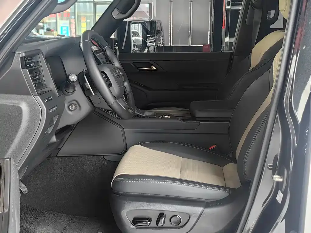 Lexus GX 2026 из CN, фото 8