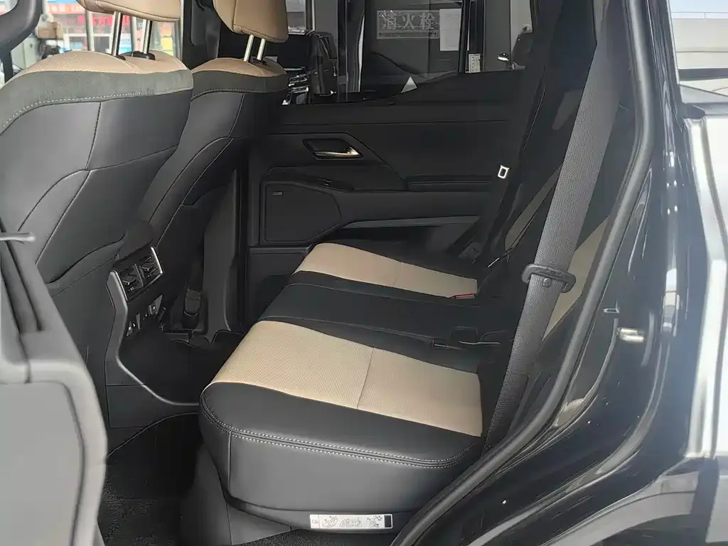 Lexus GX 2026 из CN, фото 3