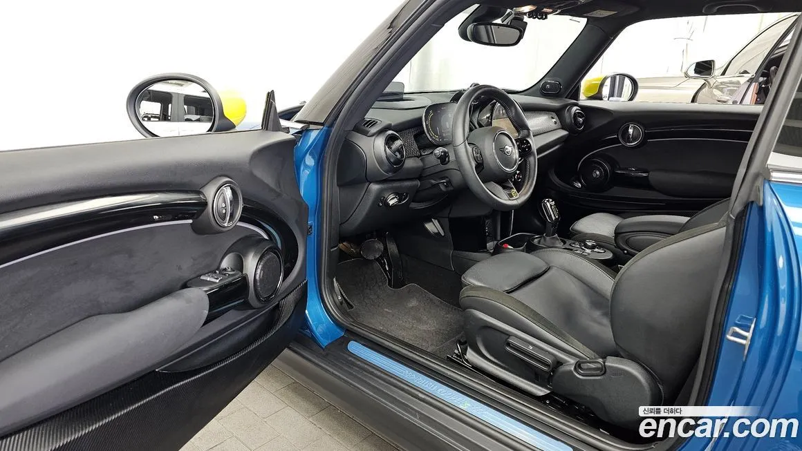Mini Cooper 2024 из KR, фото 10