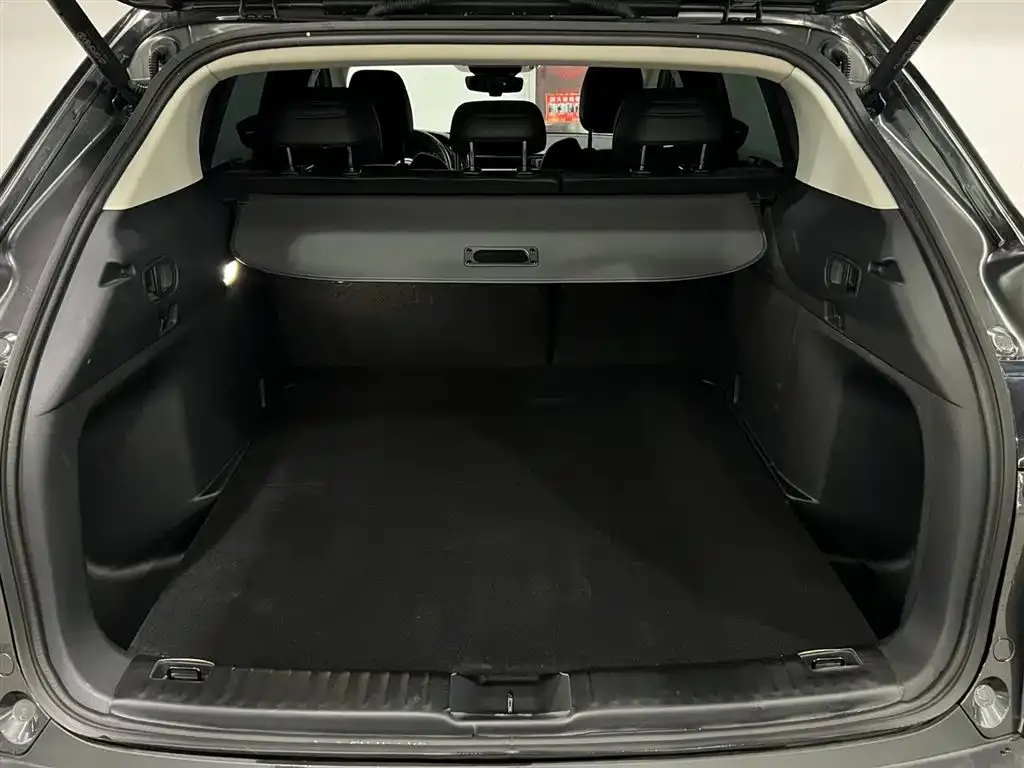 Mazda CX-50 2024 из CN, фото 7