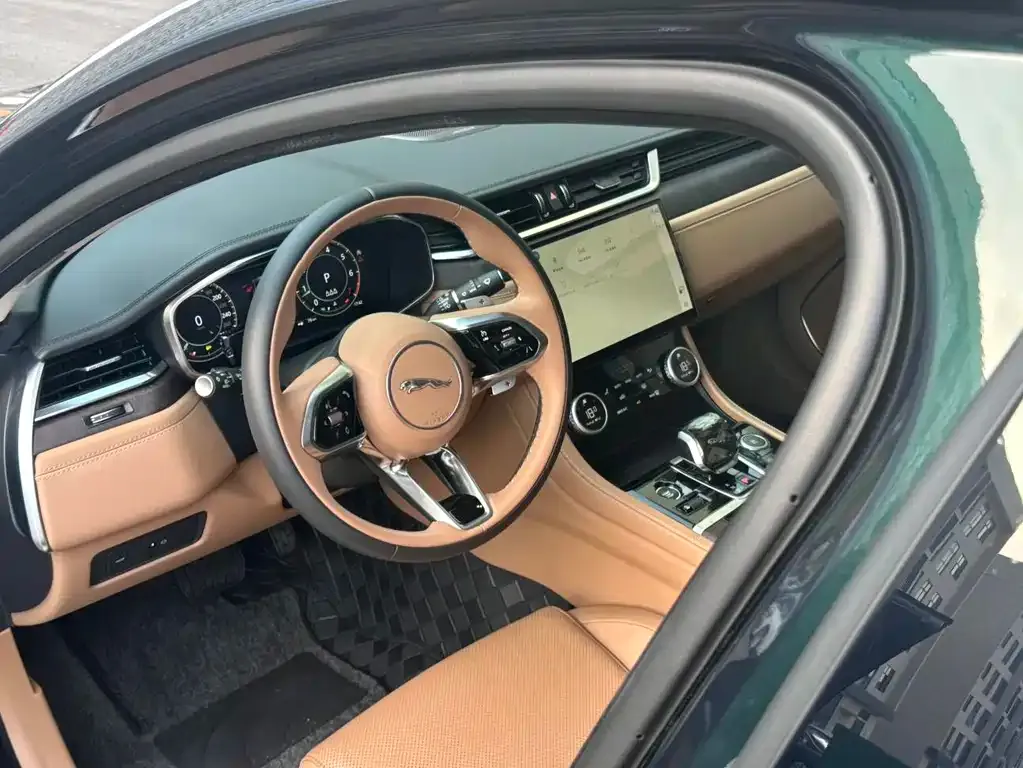 Jaguar XFL 2024 из CN, фото 3