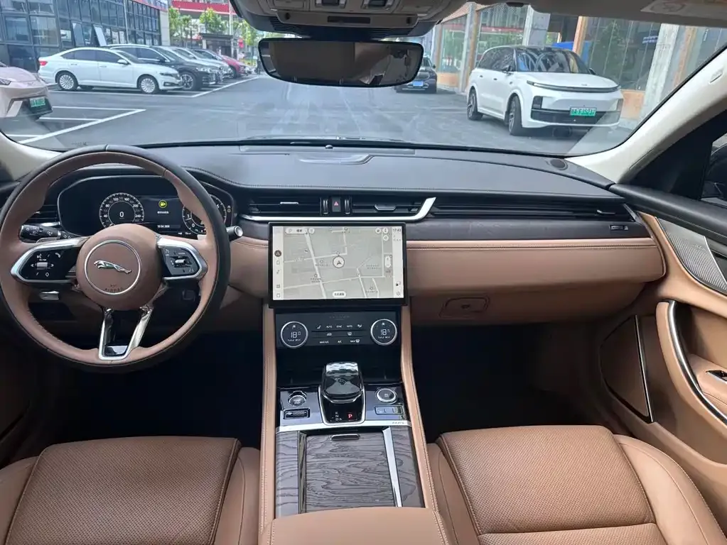 Jaguar XFL 2024 из CN, фото 8