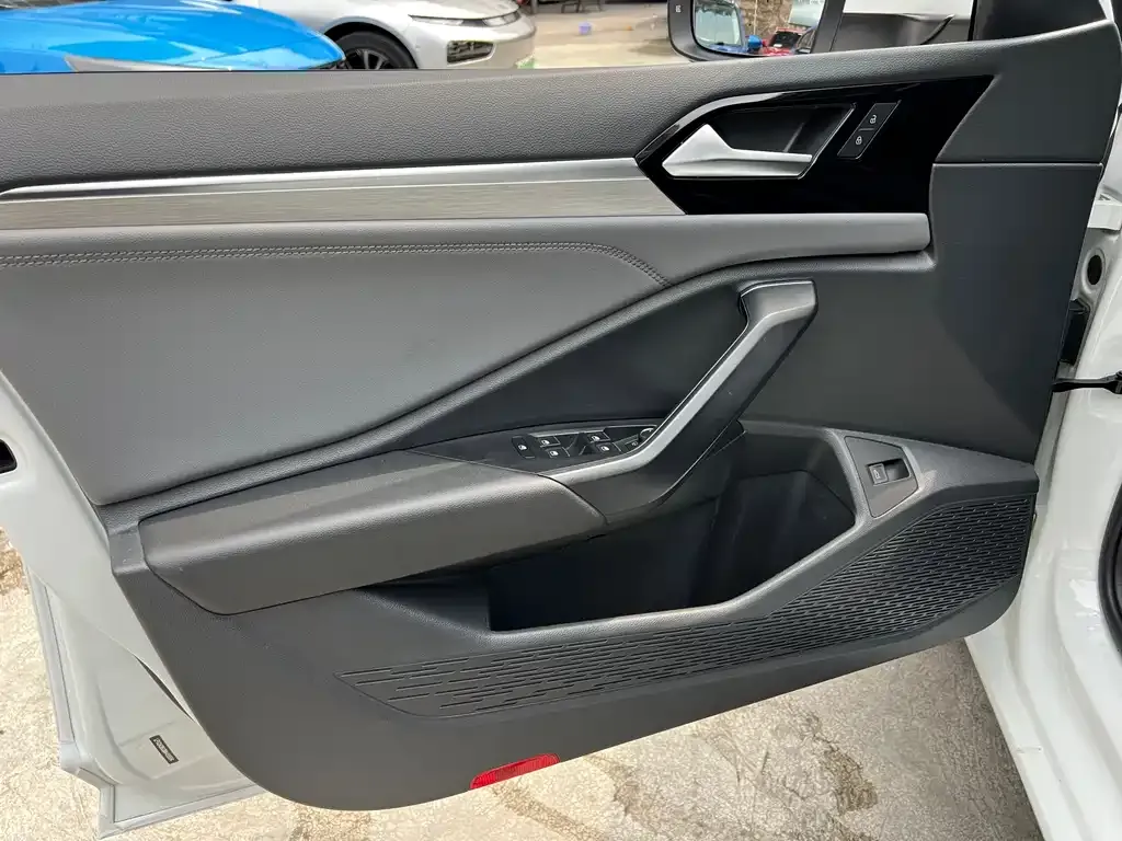 Volkswagen Sagitar 2021 из CN, фото 2