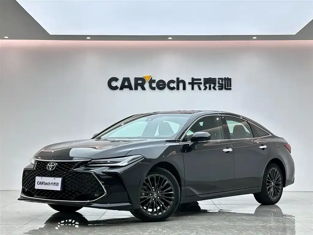 Toyota Avalon 2023 из CN, фото 1