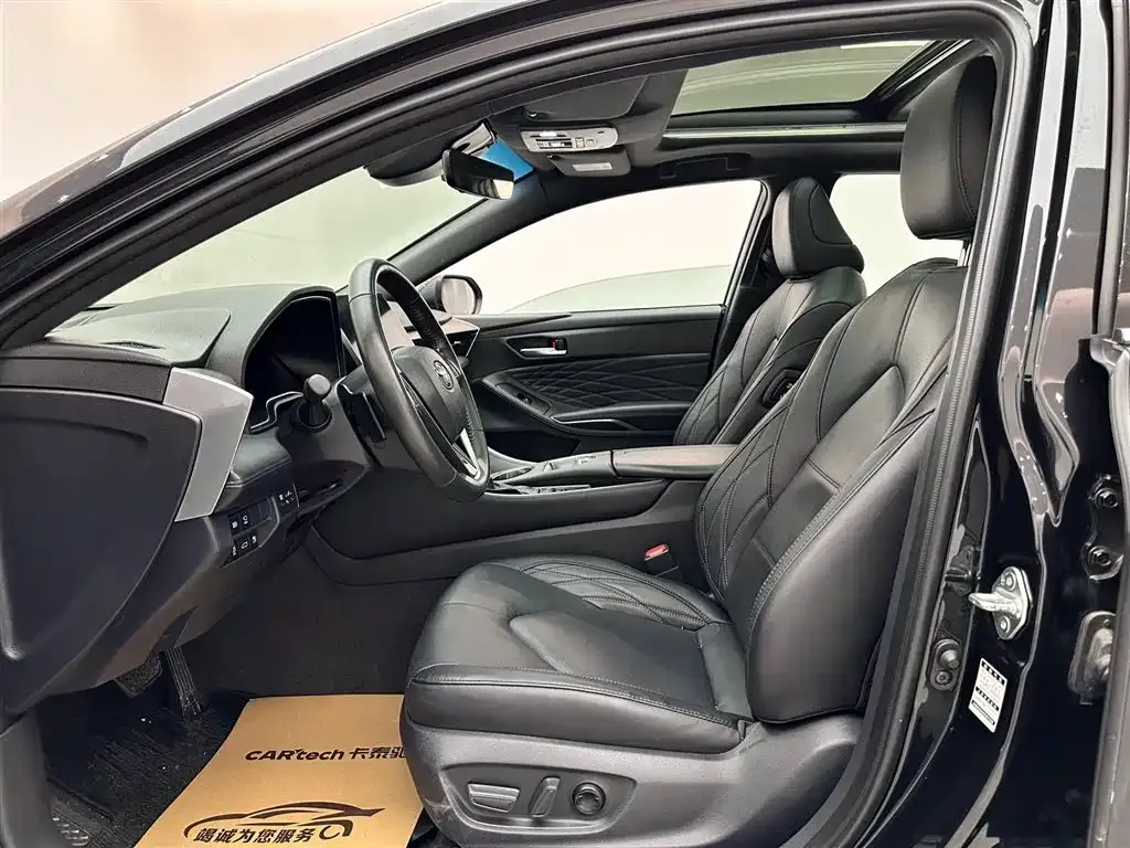 Toyota Avalon 2023 из CN, фото 4