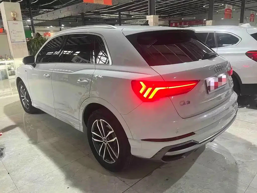 Audi Q3 — фото 4