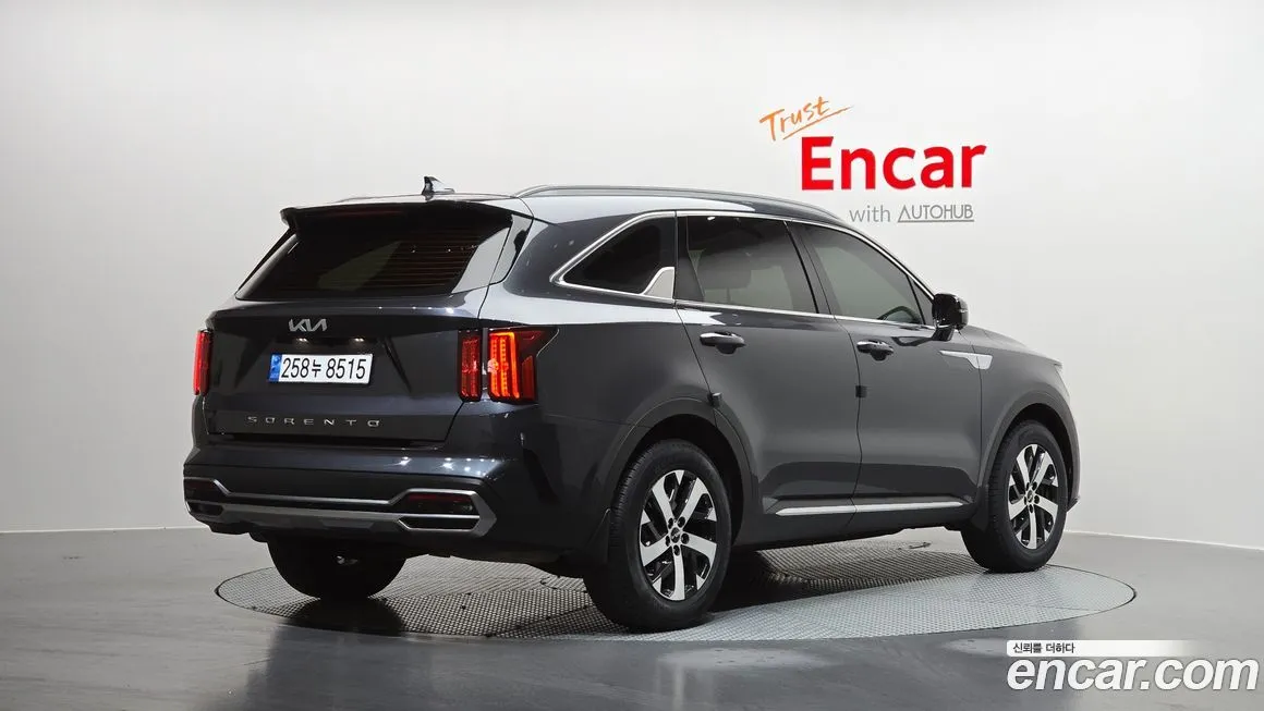 Kia Sorento — фото 9