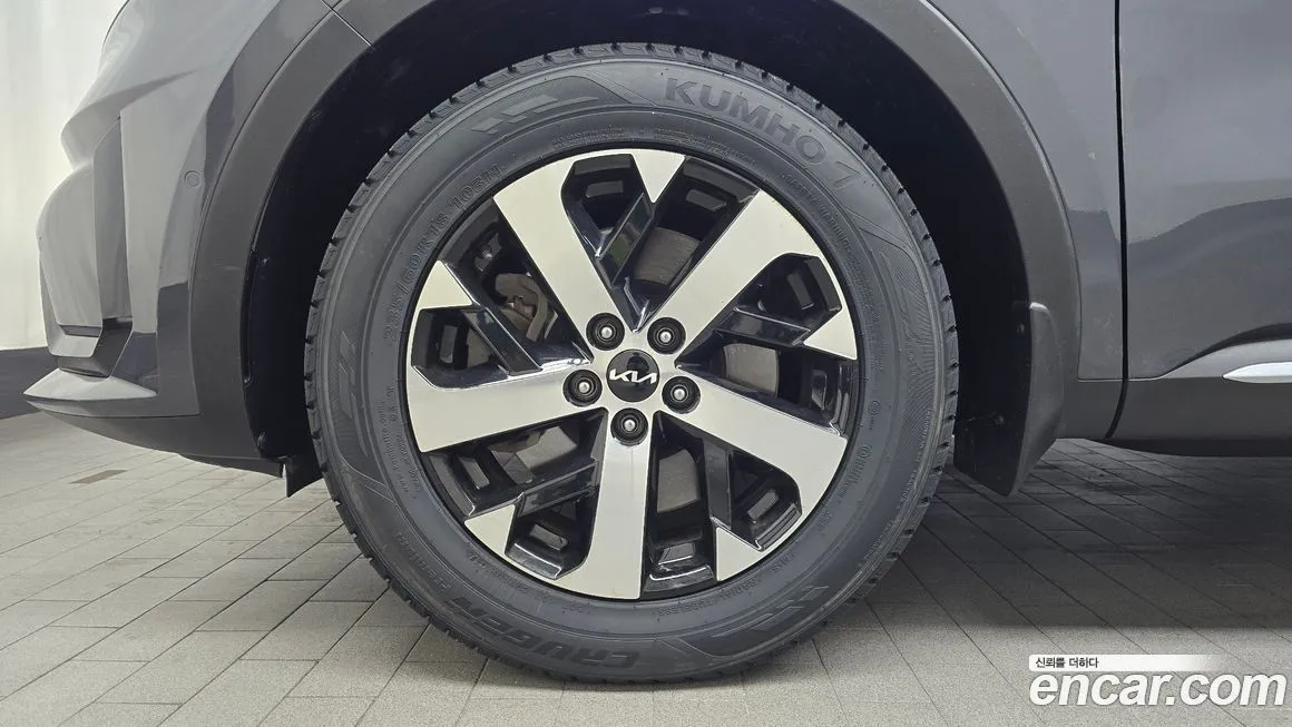 Kia Sorento — фото 6
