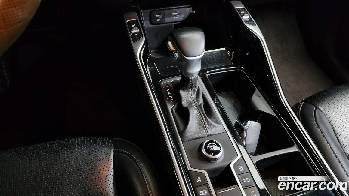 Kia Sorento — фото 10