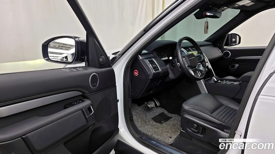 Land Rover Discovery 2023 из KR, фото 10