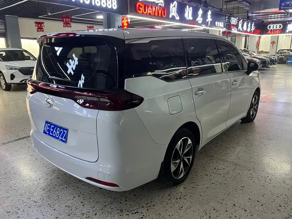 GAC Motor Trumpchi M6 — фото 5