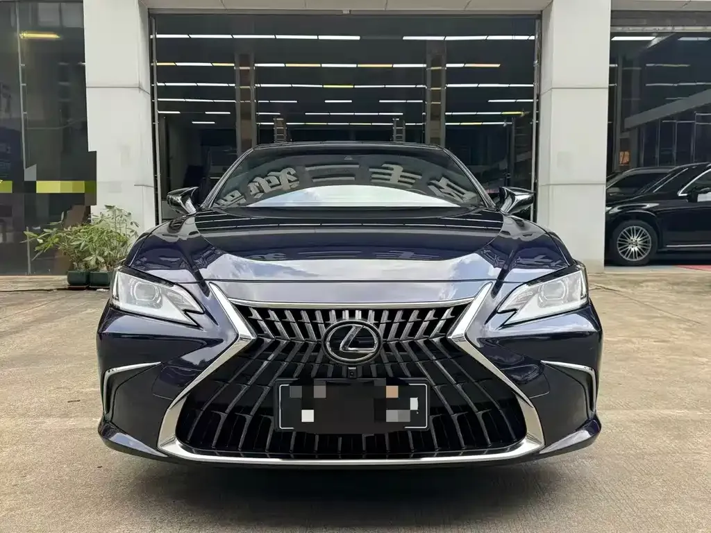 Lexus ES — фото 9