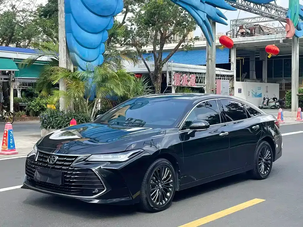 Toyota Avalon 2022 из CN, фото 1