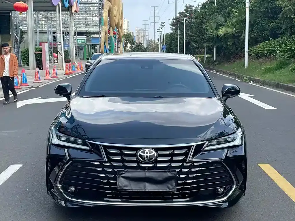 Toyota Avalon 2022 из CN, фото 2