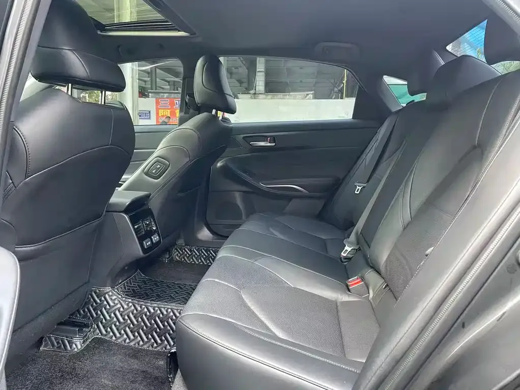 Toyota Avalon 2022 из CN, фото 5