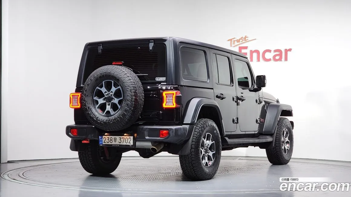 Jeep Wrangler 2023 из KR, фото 7
