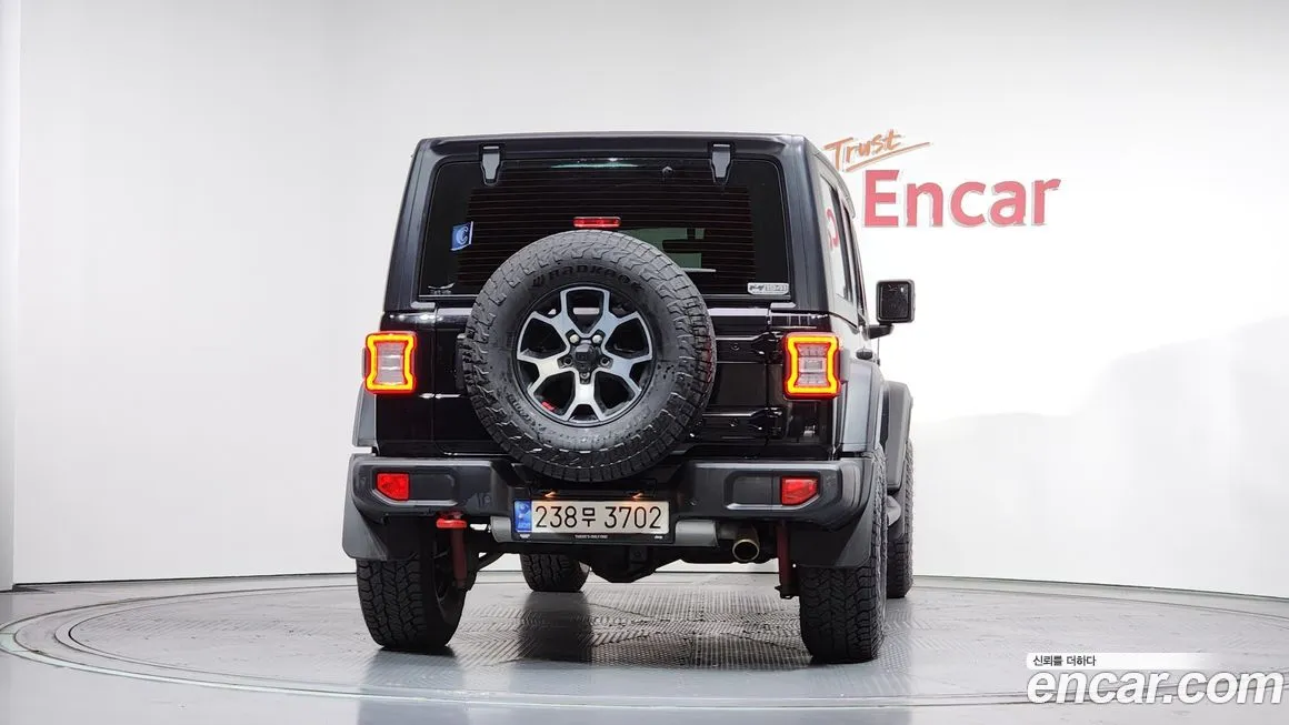 Jeep Wrangler 2023 из KR, фото 8
