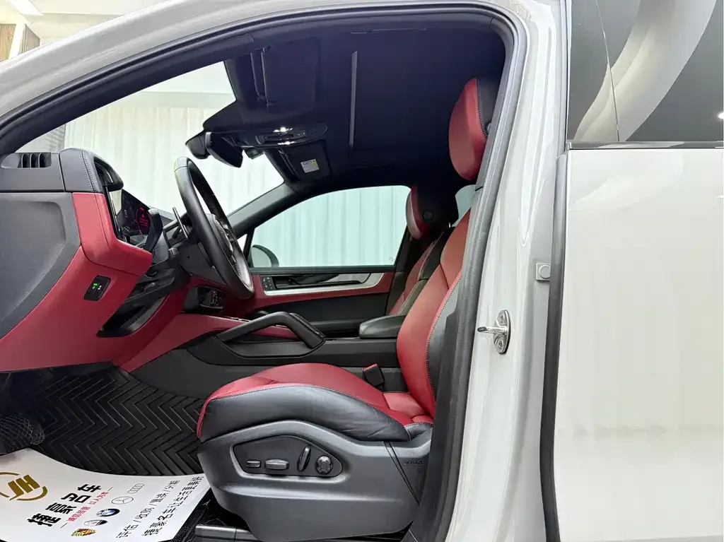 Porsche Cayenne 2024 из CN, фото 4