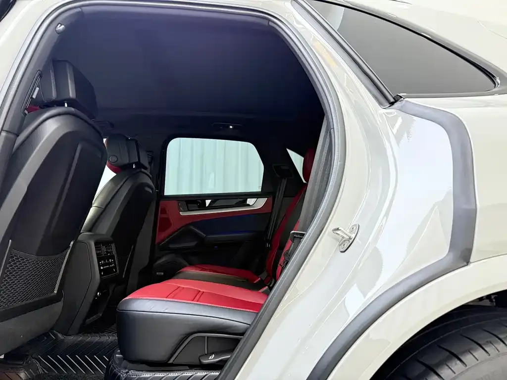 Porsche Cayenne 2024 из CN, фото 10