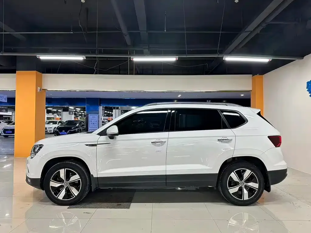 Volkswagen Tharu — фото 3