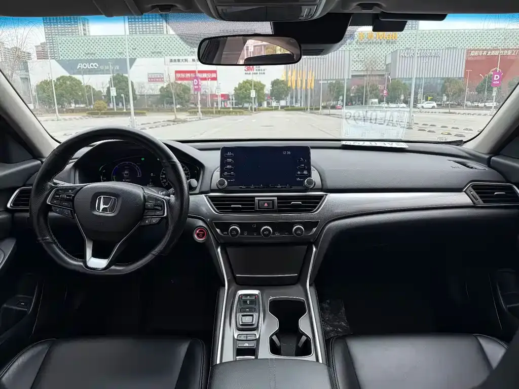 Honda Accord — фото 10