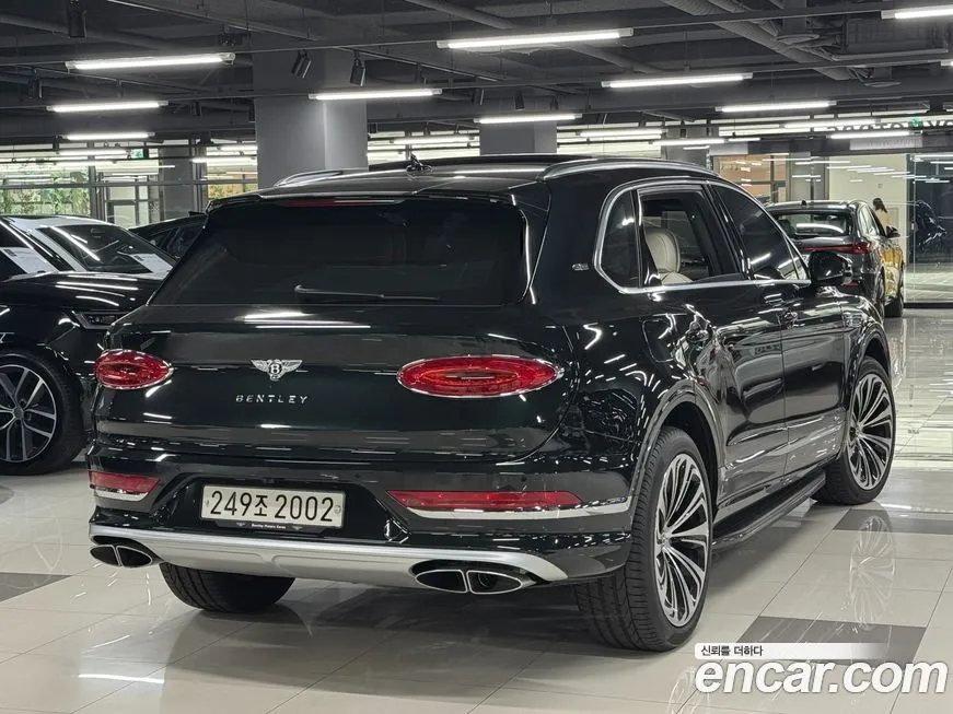 Bentley Bentayga 2024 из KR, фото 3