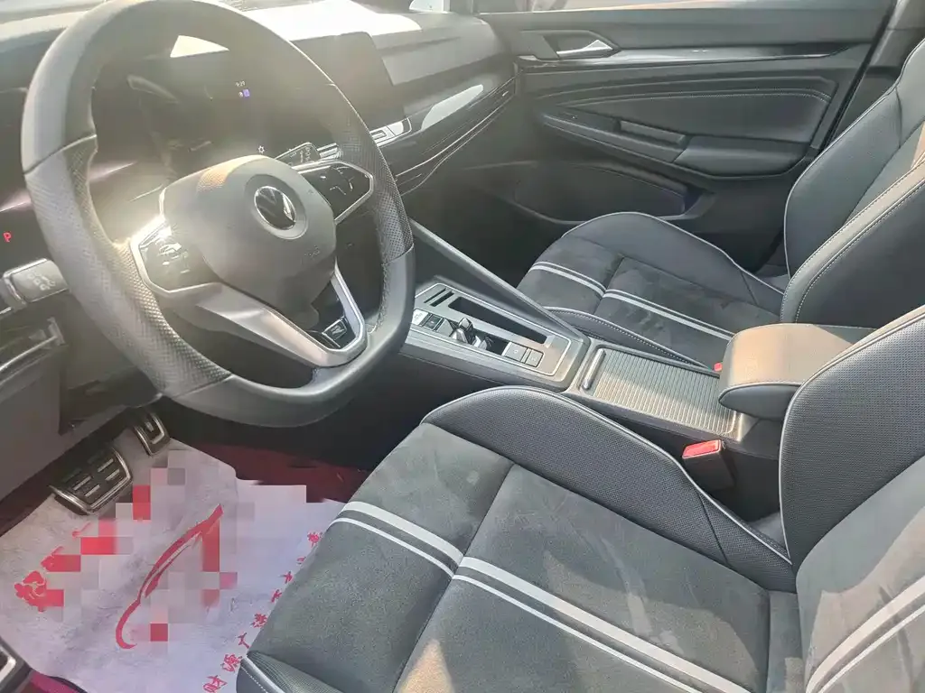 Volkswagen Golf 2021 из CN, фото 3