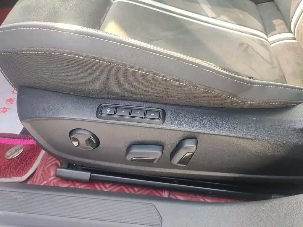 Volkswagen Golf 2021 из CN, фото 7