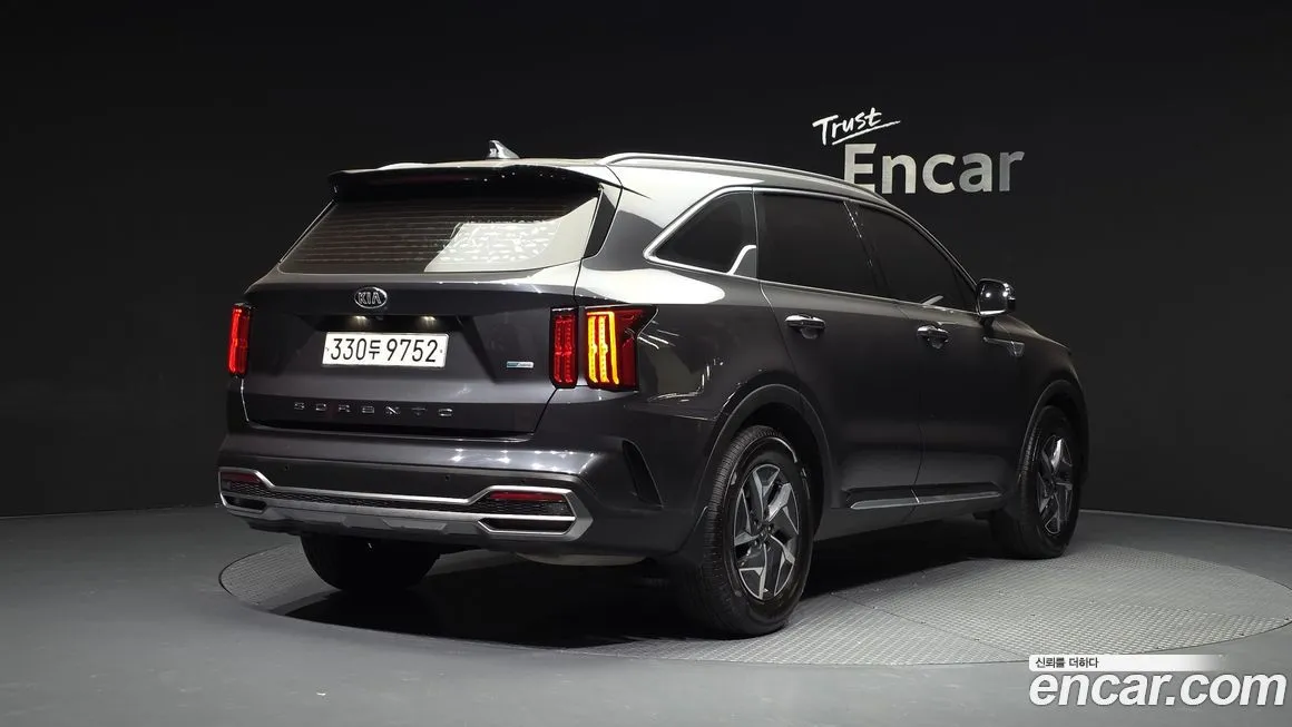 Kia Sorento — фото 5