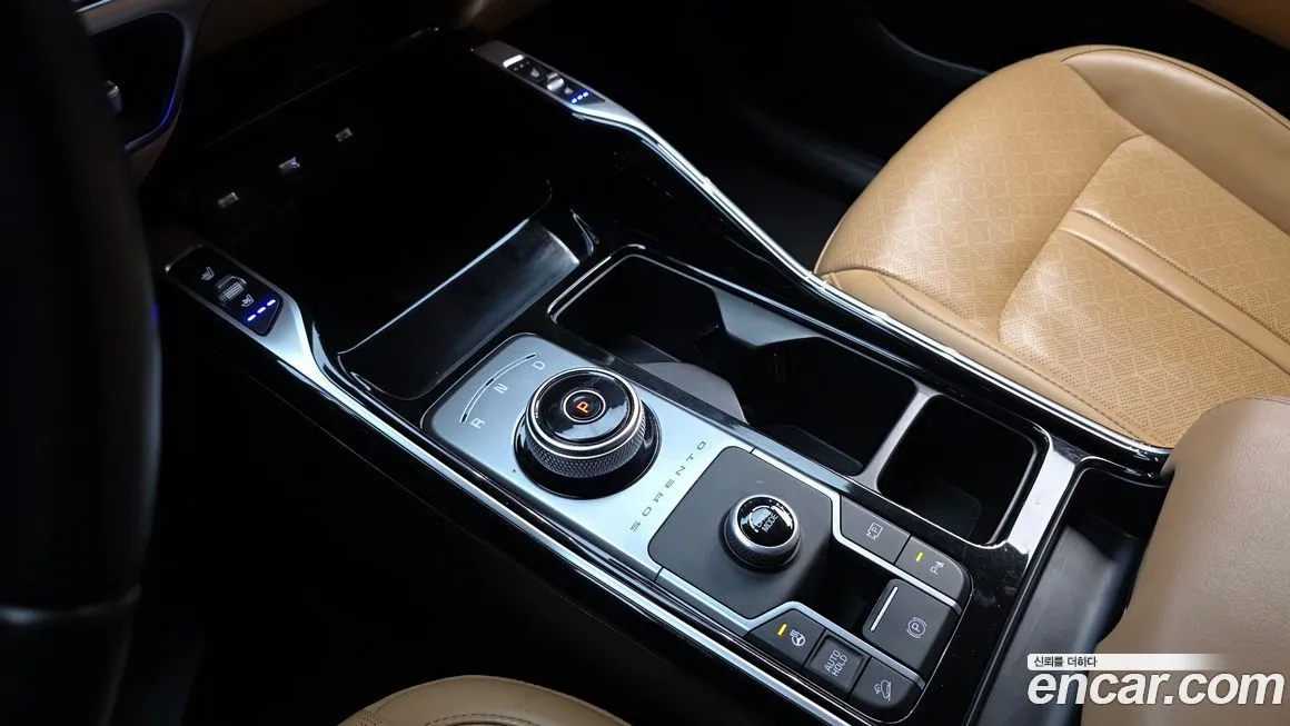 Kia Sorento — фото 7