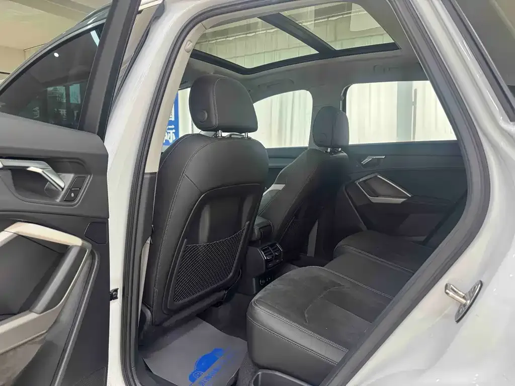 Audi Q3 2021 из CN, фото 8