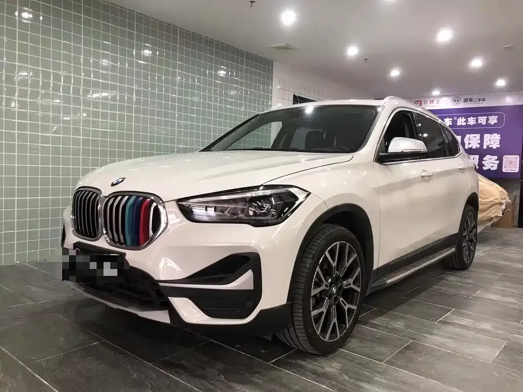 BMW X1 — фото 1