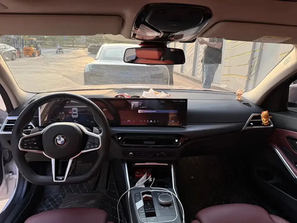 BMW 3 Series 2024 из CN, фото 3