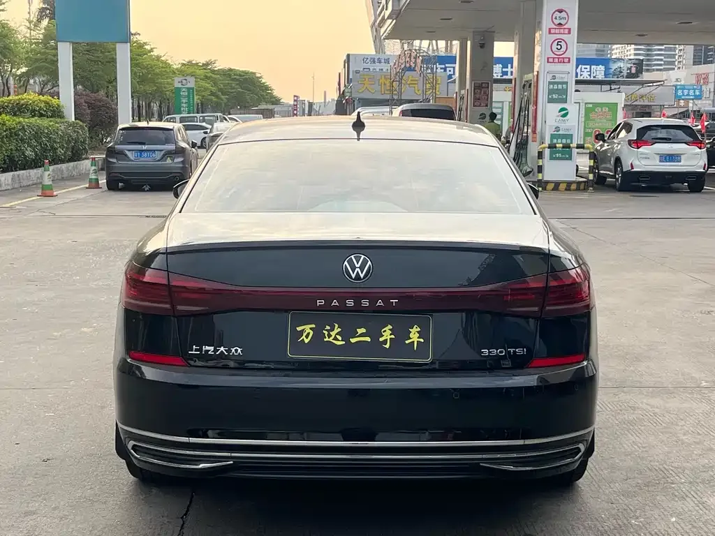 Volkswagen Passat — фото 2