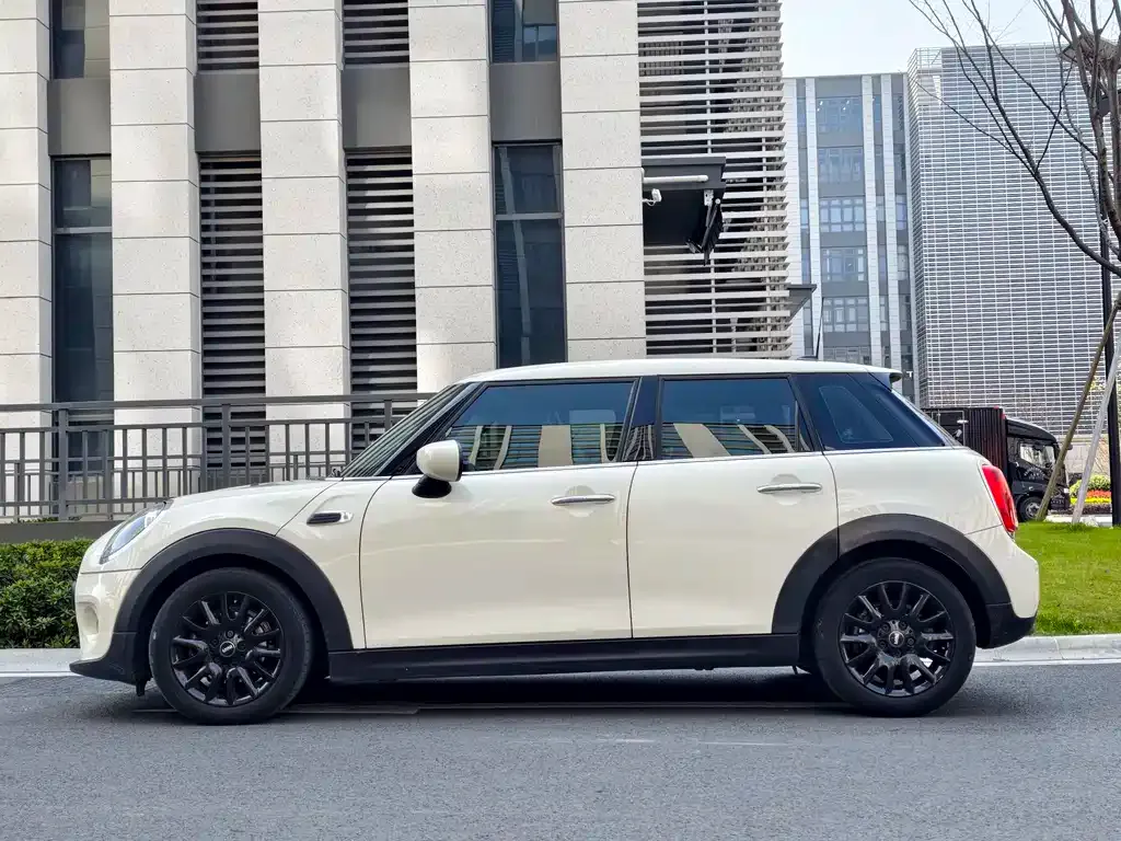 MINI Cooper (3-door) 2021 из CN, фото 9