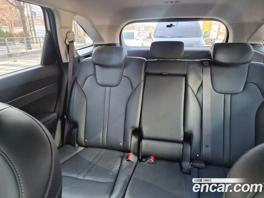Kia Sorento — фото 7
