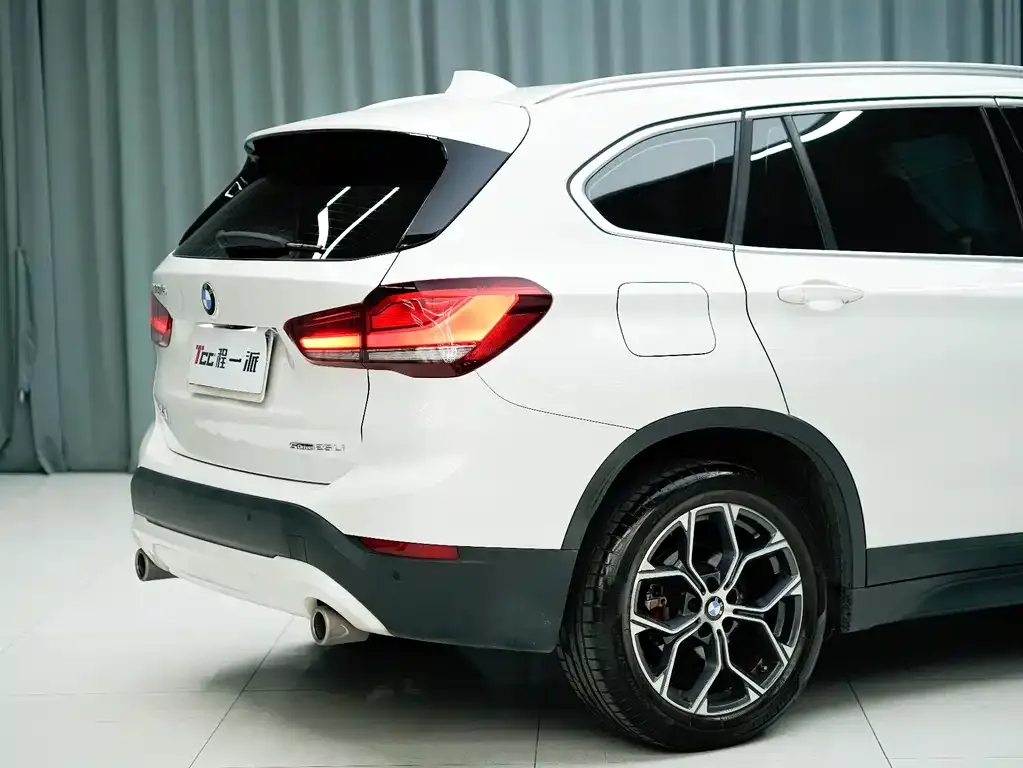BMW X1 — фото 6