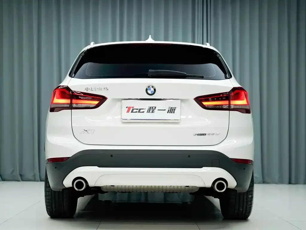 BMW X1 — фото 4