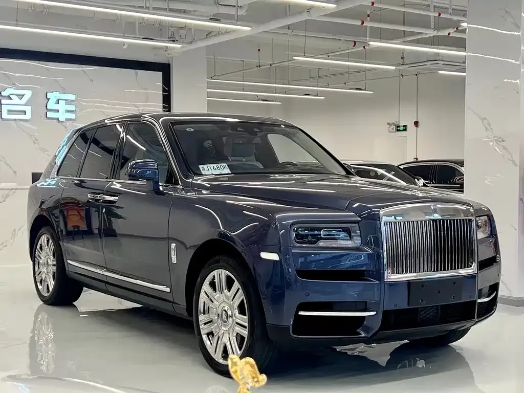 Rolls-Royce Cullinan — фото 1