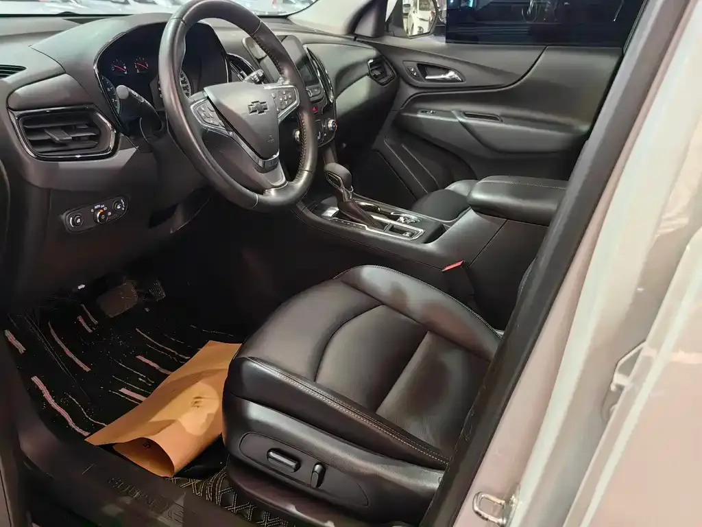 Chevrolet Equinox 2022 из CN, фото 3