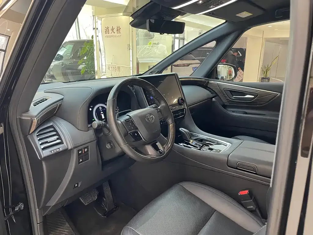 Toyota Alphard 2023 из CN, фото 6