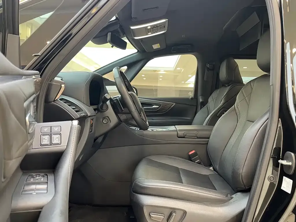 Toyota Alphard 2023 из CN, фото 9