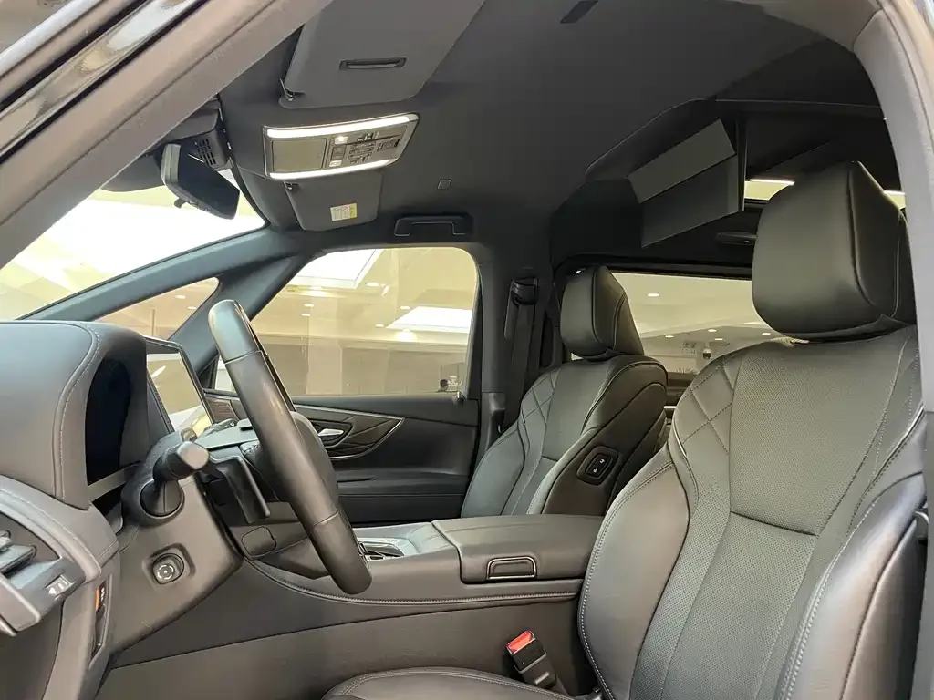Toyota Alphard 2023 из CN, фото 4