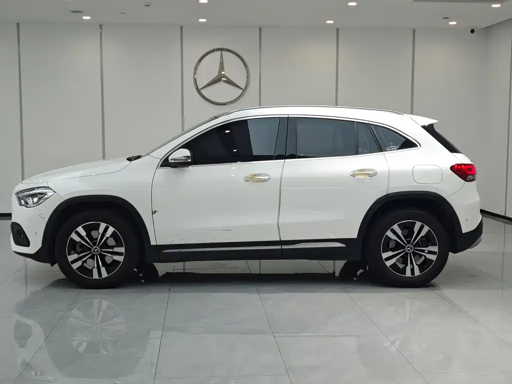 Mercedes-Benz GLA 2023 из CN, фото 9