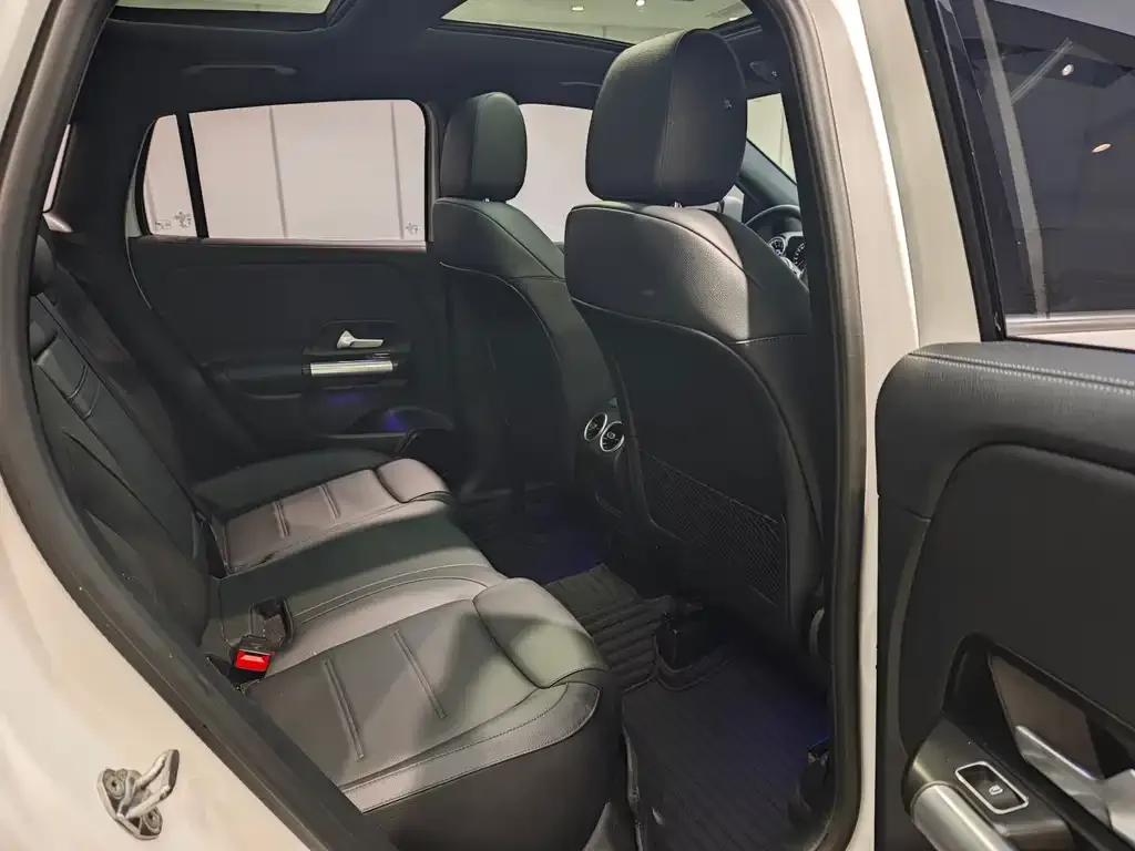 Mercedes-Benz GLA 2023 из CN, фото 8