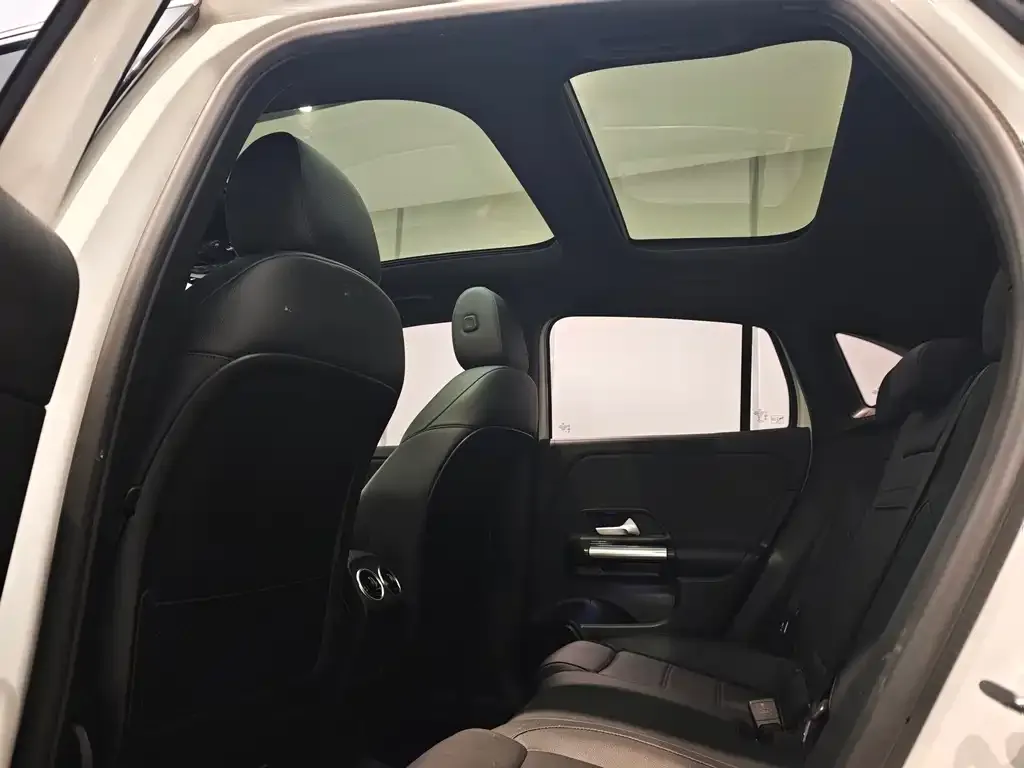 Mercedes-Benz GLA 2023 из CN, фото 5