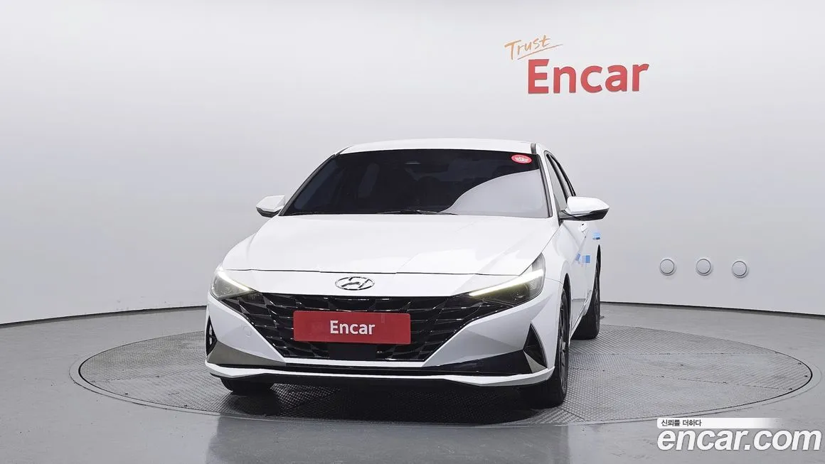 Hyundai AVANTE 2023 из KR, фото 2