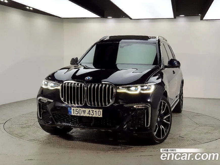 BMW X7 — фото 2